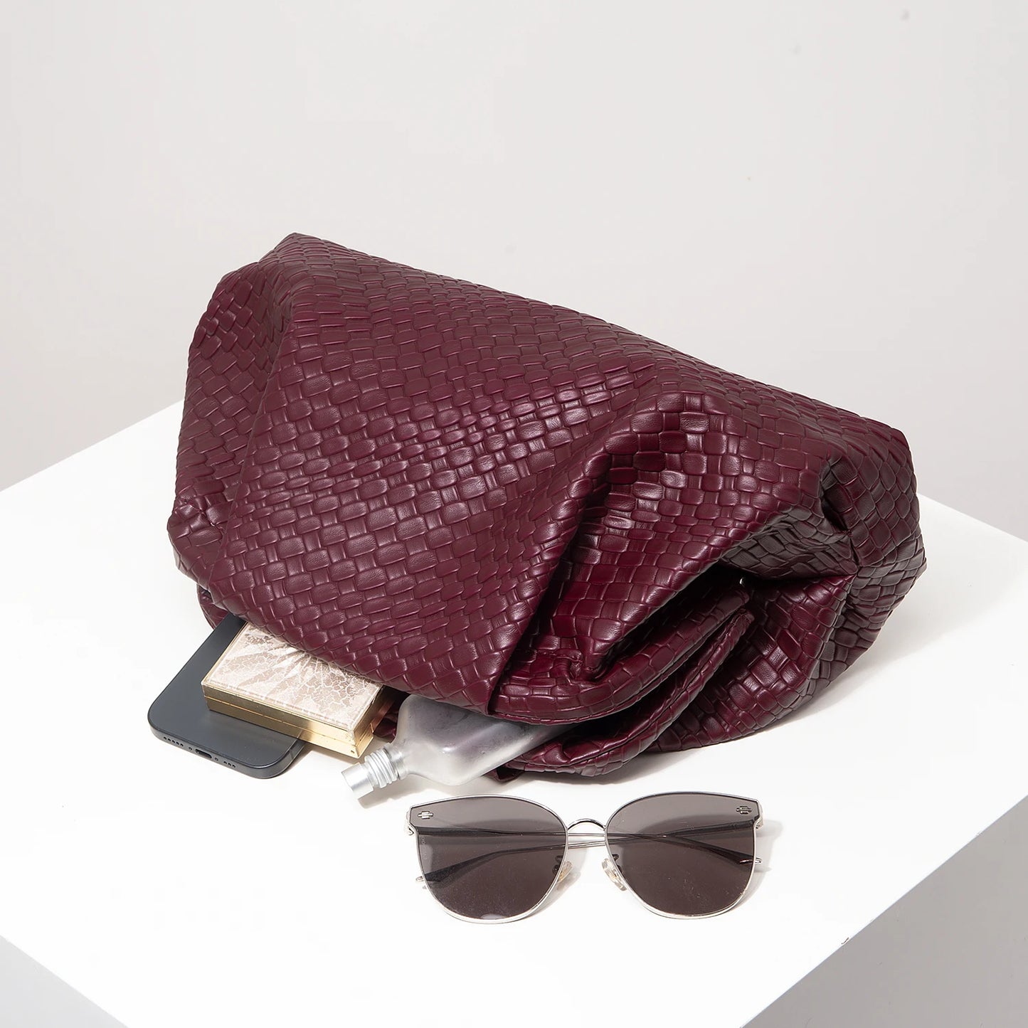 Vintage Burgundy Woven Clutch Bag for Women Large Capacity Purse
