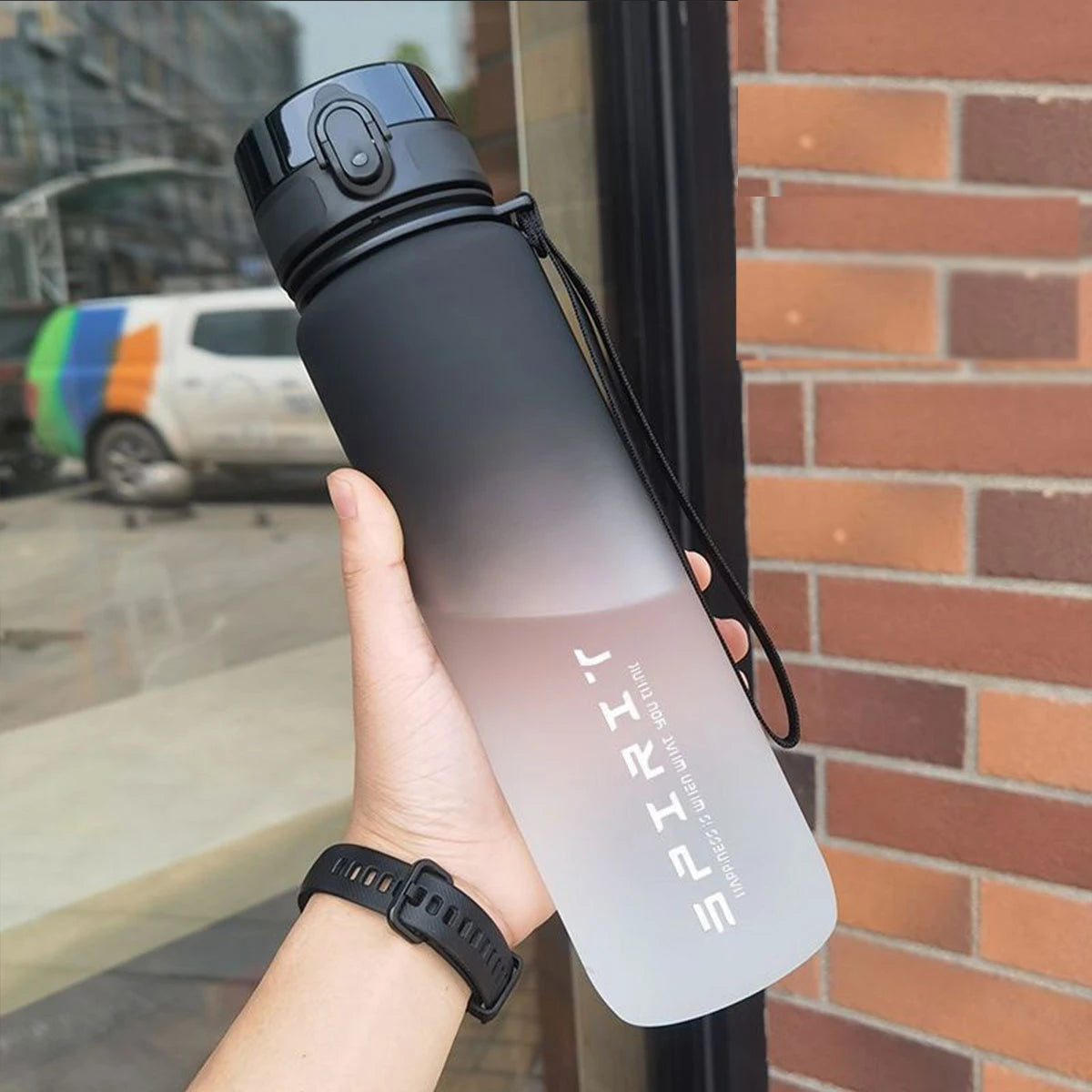 600ml to 1000ml Gradient Sports Water Bottle
