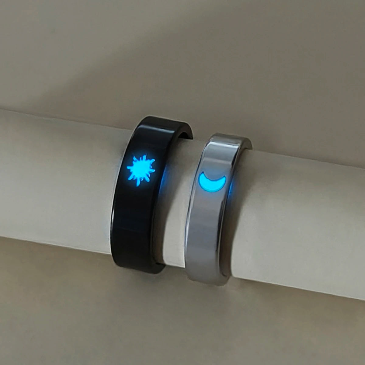 2 Piece Glow in the Dark Couple Rings Set