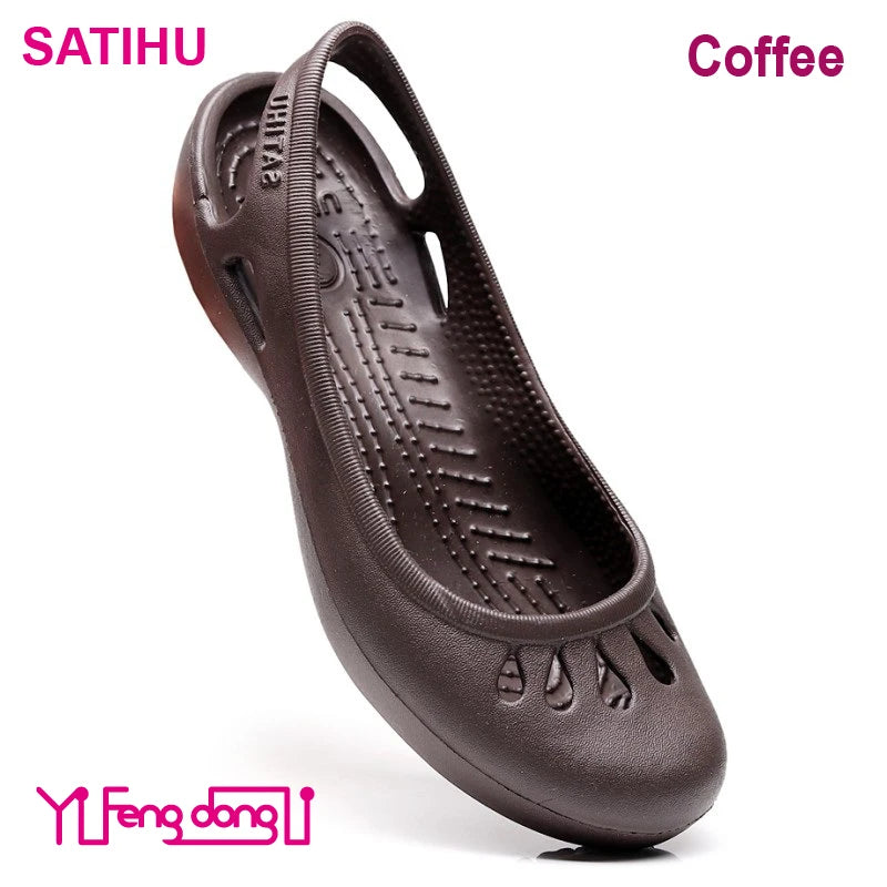 Lightweight Waterproof Women's Clogs Breathable Non Slip Work Shoes