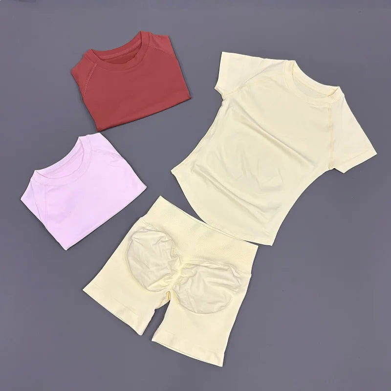 Women's 2 Piece Seamless Yoga Top and Shorts Set
