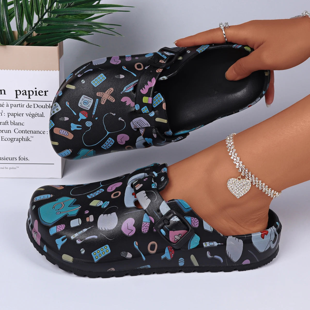 Women’s EVA Closed Toe Clogs Adjustable Buckle Non Slip Slippers