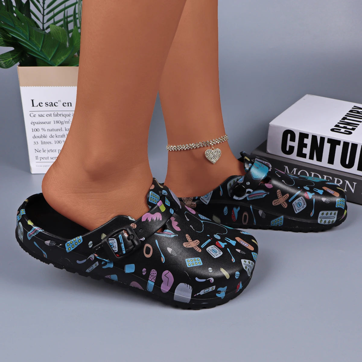Women’s EVA Closed Toe Clogs Adjustable Buckle Non Slip Slippers