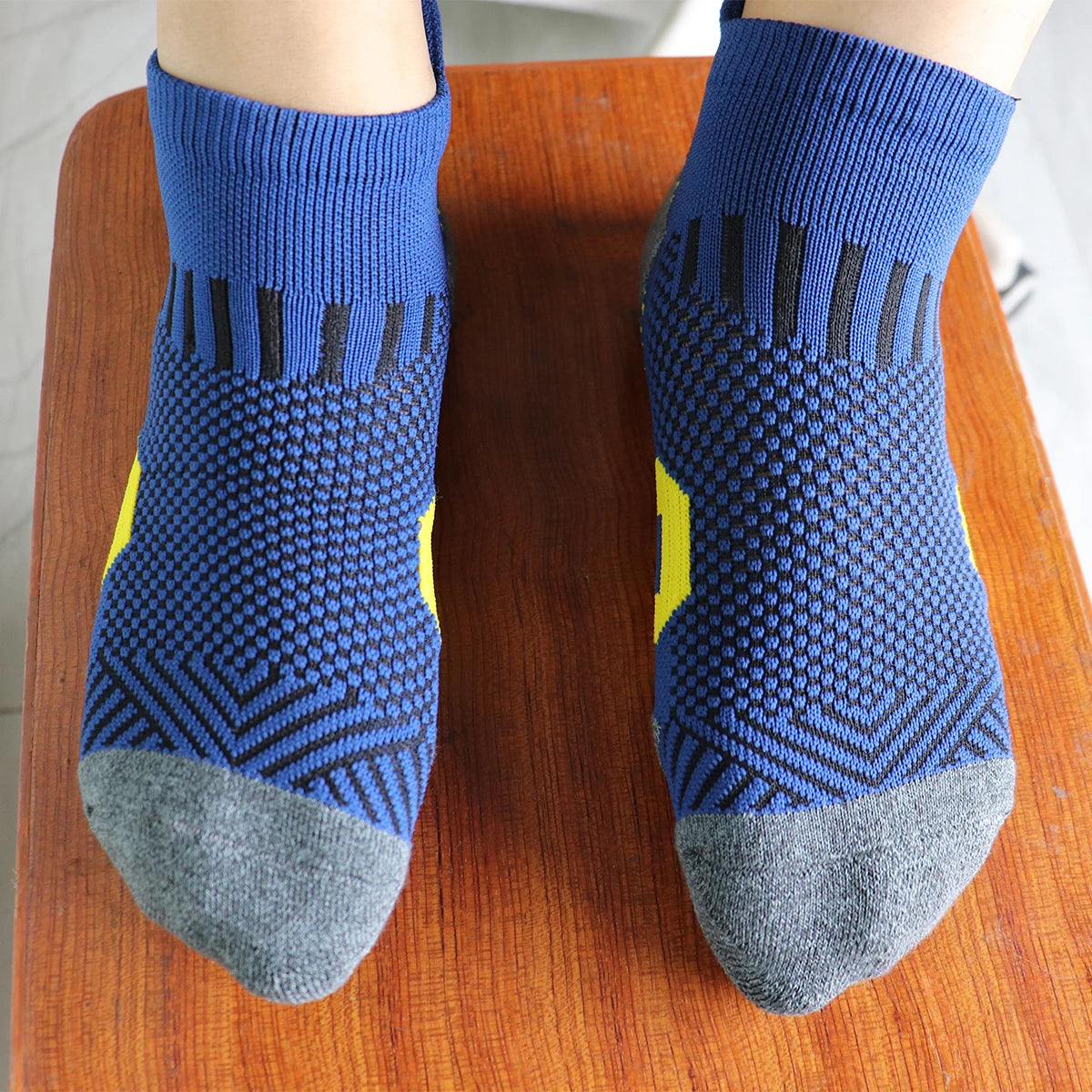 3 or 9 Pairs Non Slip Sports Socks for Men and Women