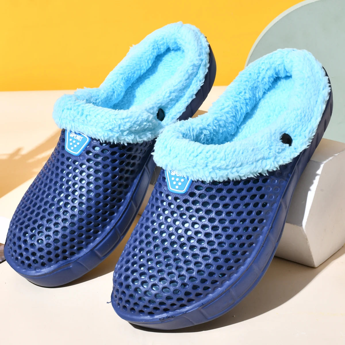 Unisex Warm Velvet Lined Winter Clog Slippers