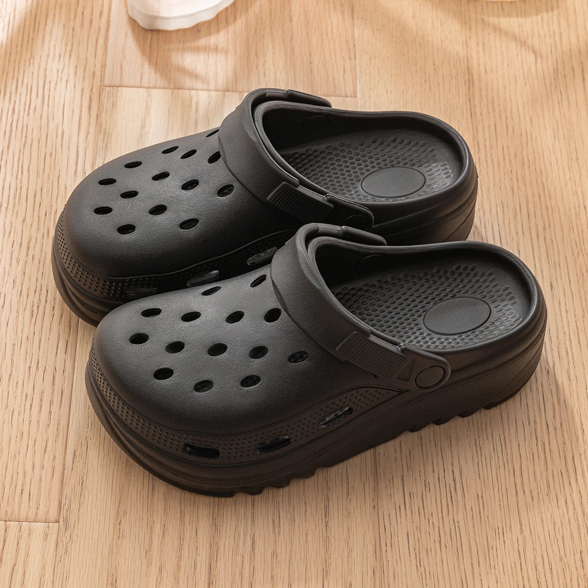 Unisex Closed Toe EVA Beach Sandals Thick Sole Non Slip Summer Shoes